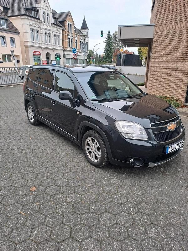 Gebraucht Chevrolet Orlando 141 PS (103 kW) 2011 Schwarz Van / Kleinbus