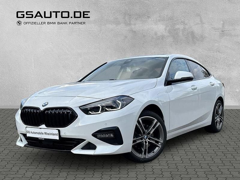 Alpinweiss iii (weiss) Gebraucht 2024 BMW 218 Sport Line Coupé | 28.950 € (Fairer Preis) - Bild 1/3