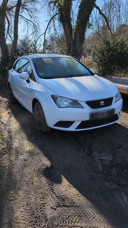 Gebraucht Seat Ibiza 70 PS (51 kW) 2012 Weiß Kleinwagen