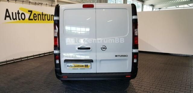 Second-hand Opel Vivaro 125 CP (91 kW) 2017 Alb Monovolum