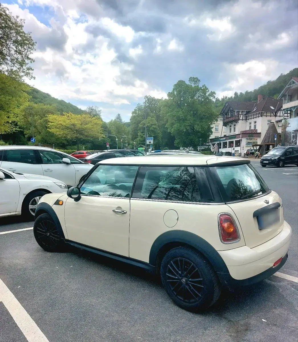 Gebraucht Mini ONE 75 PS (55 kW) 2009 Weiß Kleinwagen