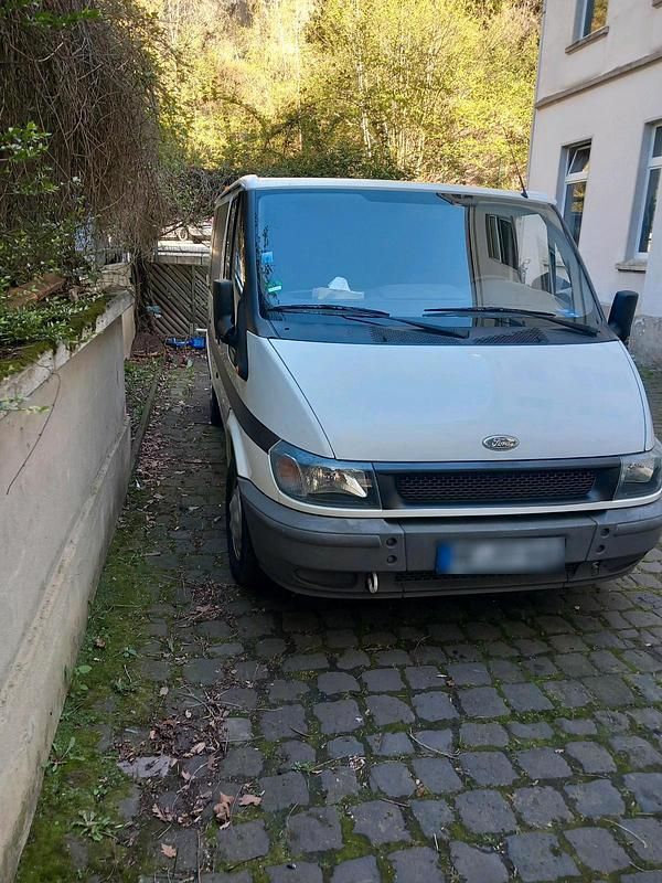Second-hand Ford Focus 85 CP (62 kW) 2004 Alb Monovolum