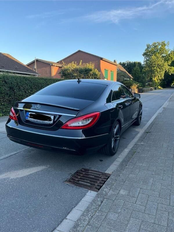 Schwarz Gebraucht 2011 Mercedes CLS350 Coupé | 17.000 € - Bild 1/4
