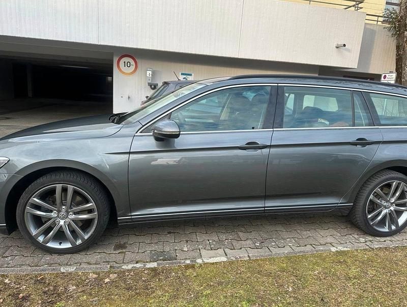 Gebraucht VW Passat 120 PS (88 kW) 2015 Grau Kombi