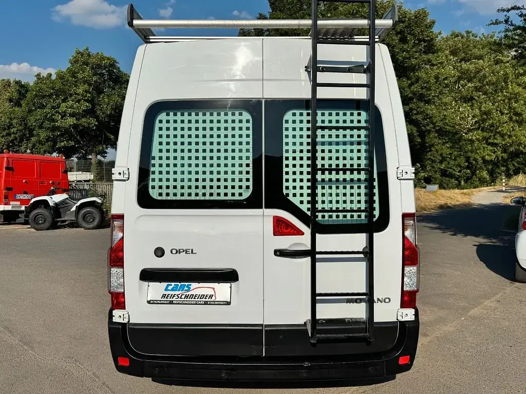 Gebraucht Opel Movano 145 PS (106 kW) 2011 Weiß Van / Kleinbus