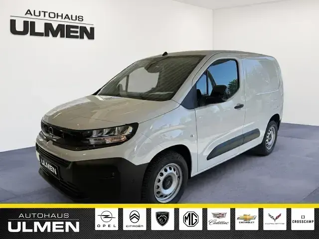 Neu Opel Combo Basis 102 PS (75 kW) 2026 Weiss Van / Kleinbus