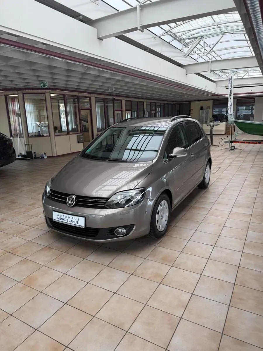 Gebraucht VW Golf VI Team 122 PS (89 kW) 2010 Braun Kleinwagen