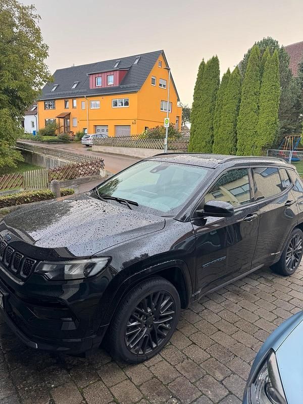 Schwarz Gebraucht 2021 Jeep Compass SUV | 24.000 € (Superpreis) - Bild 1/4