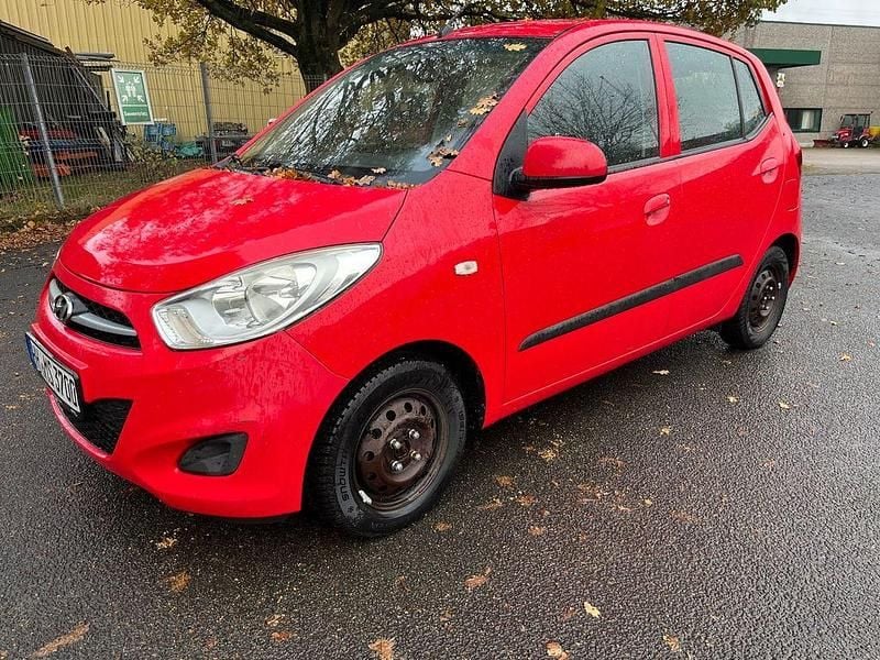 Rot Gebraucht 2011 Hyundai i10 Classic Kleinwagen | 3.500 € (Fairer Preis) - Bild 1/4
