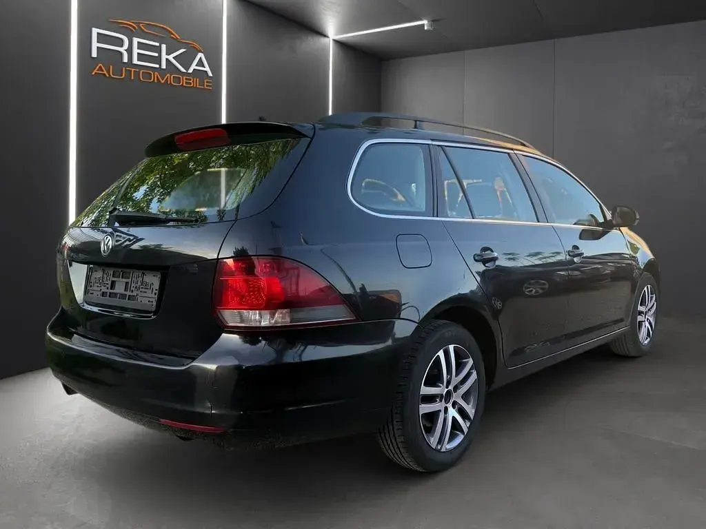 Gebraucht VW Golf VI Comfortline 105 PS (77 kW) 2010 Schwarz Kleinwagen