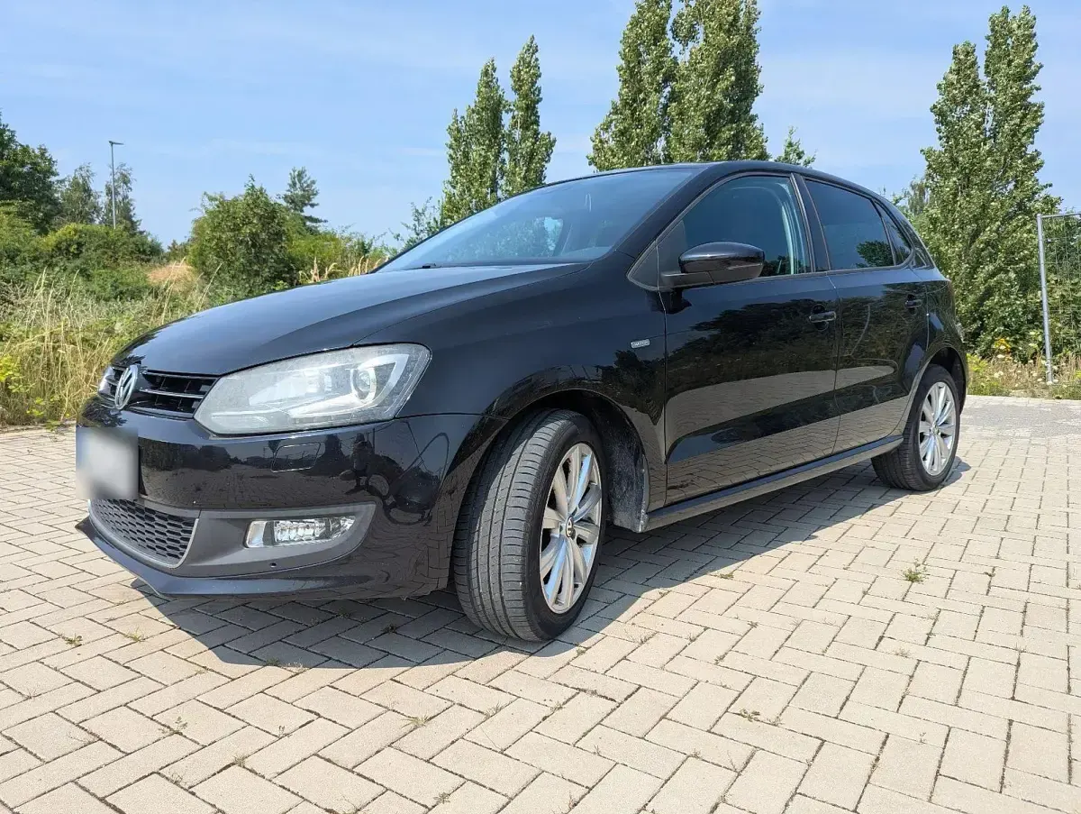 Gebraucht VW Polo Trendline 90 PS (66 kW) 2013 Schwarz Kleinwagen
