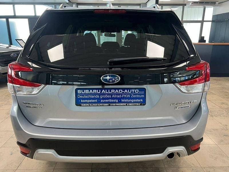 Gebraucht Subaru Forester Active 150 PS (110 kW) 2020 Silber SUV