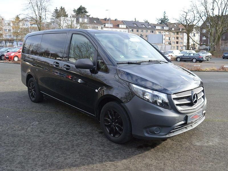 Gebraucht Mercedes Vito 163 PS (119 kW) 2017 Schwarz Van