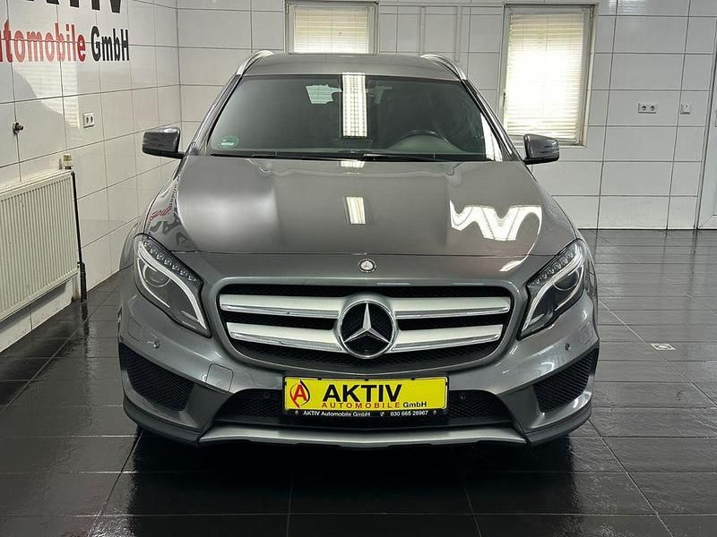 Gebraucht Mercedes GLA220 AMG line 170 PS (125 kW) 2014 Mountaingrau SUV