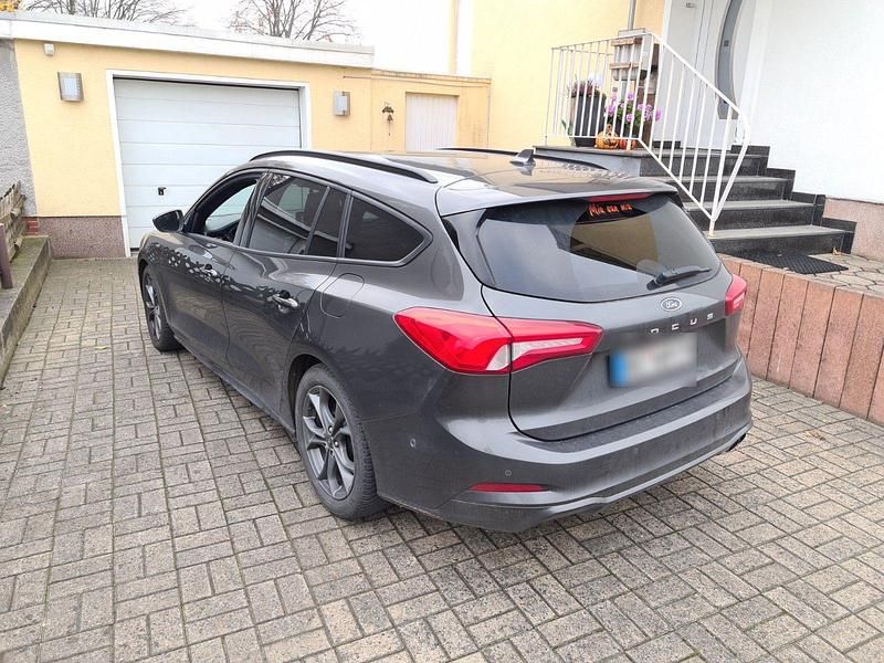 Usata Ford Focus ST-Line 150 CV (110 kW) 2019 Grigio Station wagon