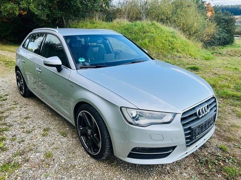 Gebraucht Audi A3 S-Line 150 PS (110 kW) 2014 Silber Limousine