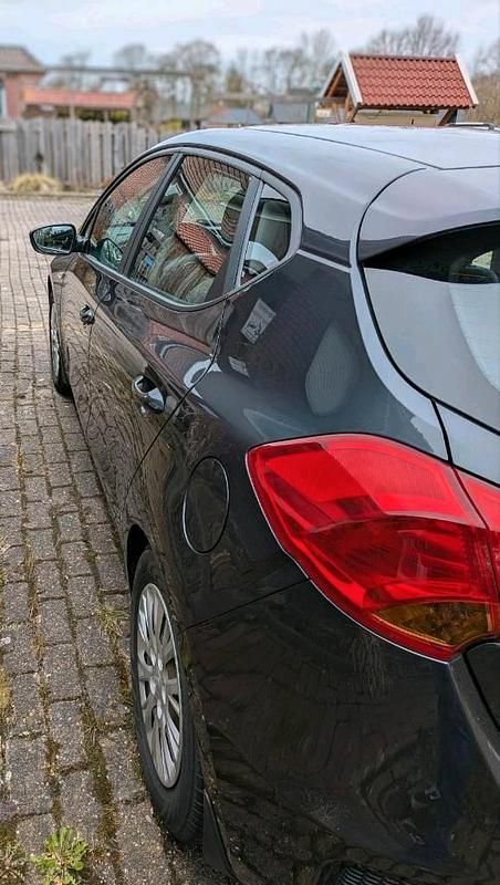 Używany Kia Ceed 136 KM (100 kW) 2016 Andere farben Hatchback