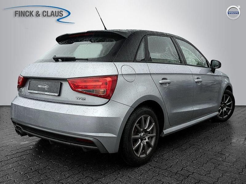 Gebraucht Audi A1 Sportback Comfort 125 PS (91 kW) 2016 Florettsilber Kleinwagen
