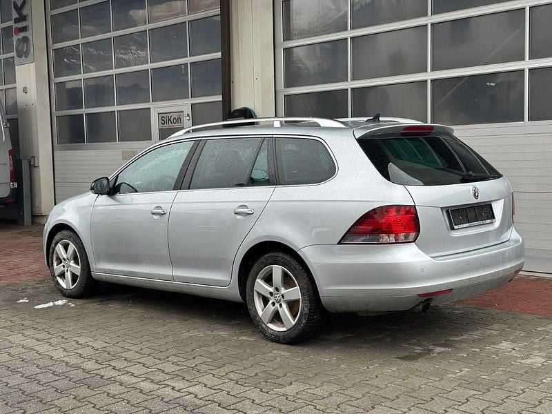 Gebraucht VW Golf VII Style 105 PS (77 kW) 2012 Silber Kombi