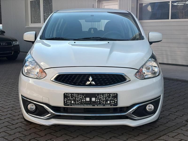 Gebraucht Mitsubishi Space Star 71 PS (52 kW) 2018 Weiß Kleinwagen