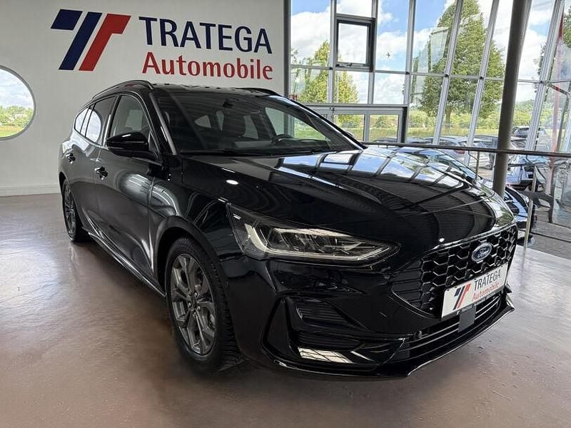 Gebraucht Ford Focus ST-Line X 155 PS (114 kW) 2024 Agate black metallic Kombi