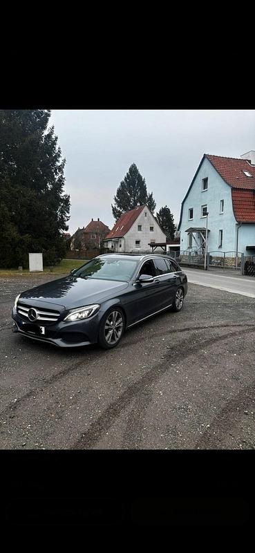 Gebraucht Mercedes C220 170 PS (125 kW) 2015 Grau Kombi