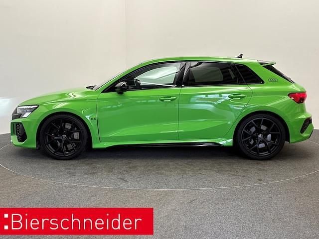 Gebraucht Audi RS3 Sportback Ambiente 400 PS (294 kW) 2024 Kyalamigrün Kleinwagen