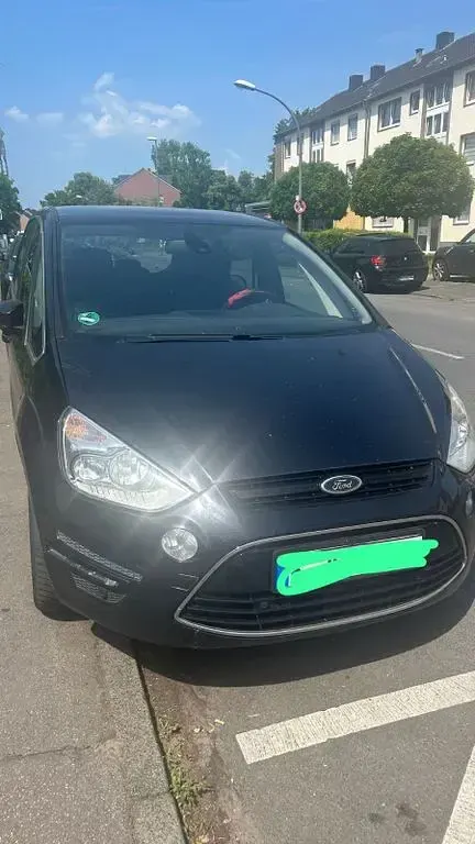 Gebraucht Ford S-MAX Titanium 140 PS (102 kW) 2011 Schwarz Van / Kleinbus