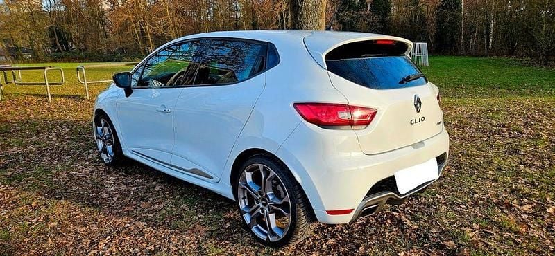 Gebraucht Renault Clio R.S. R.S. 200 PS (147 kW) 2014 Weiß Kleinwagen