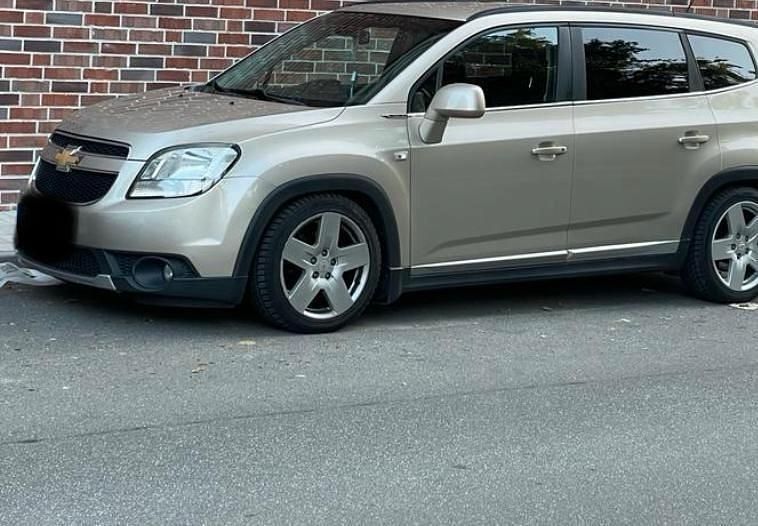 Gebraucht Chevrolet Orlando 165 PS (121 kW) 2012 Gold Van / Kleinbus
