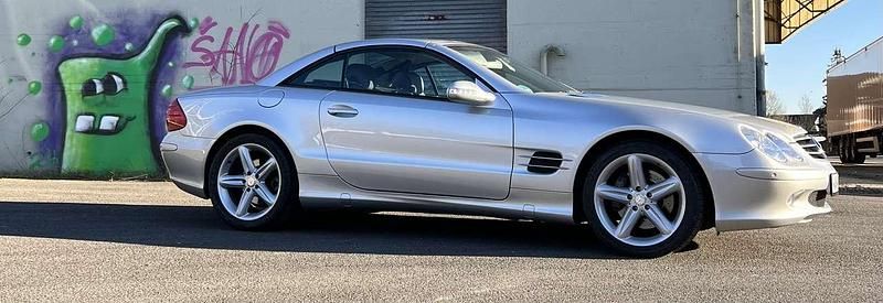 Grau Gebraucht 2002 Mercedes SL500 Cabrio | 25.000 € (Etwas zu teuer) - Bild 1/4