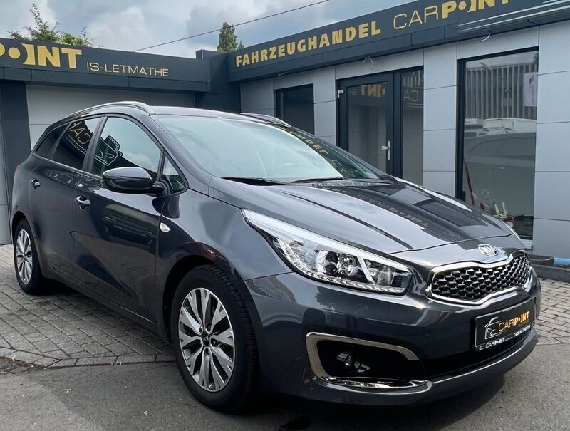 Grau Gebraucht 2018 Kia Ceed Sportswagon 2 Kombi | 12.999 € (Fairer Preis) - Bild 1/4