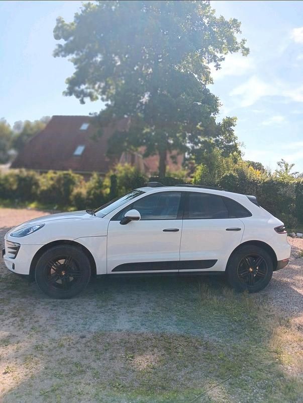 Gebraucht Porsche Macan 252 PS (185 kW) 2017 Weiß SUV