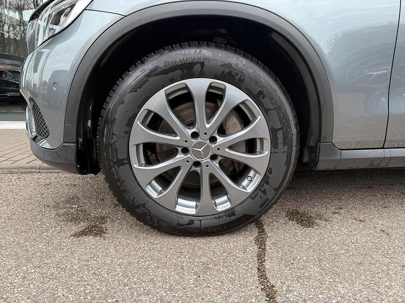 Gebraucht Mercedes GLC250 204 PS (150 kW) 2016 Grau SUV