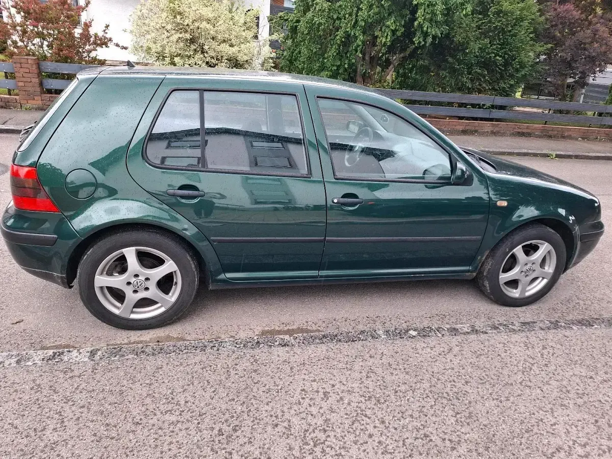 Gebraucht VW Golf IV 75 PS (55 kW) 1999 Grün Kleinwagen