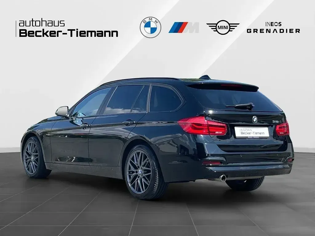 Gebraucht BMW 318 Advantage 136 PS (100 kW) 2019 Schwarz ii Kombi