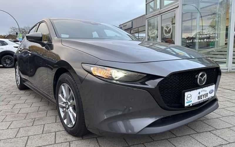 Grau Gebraucht 2021 Mazda 3 Selection Limousine | 16.750 € - Bild 1/4