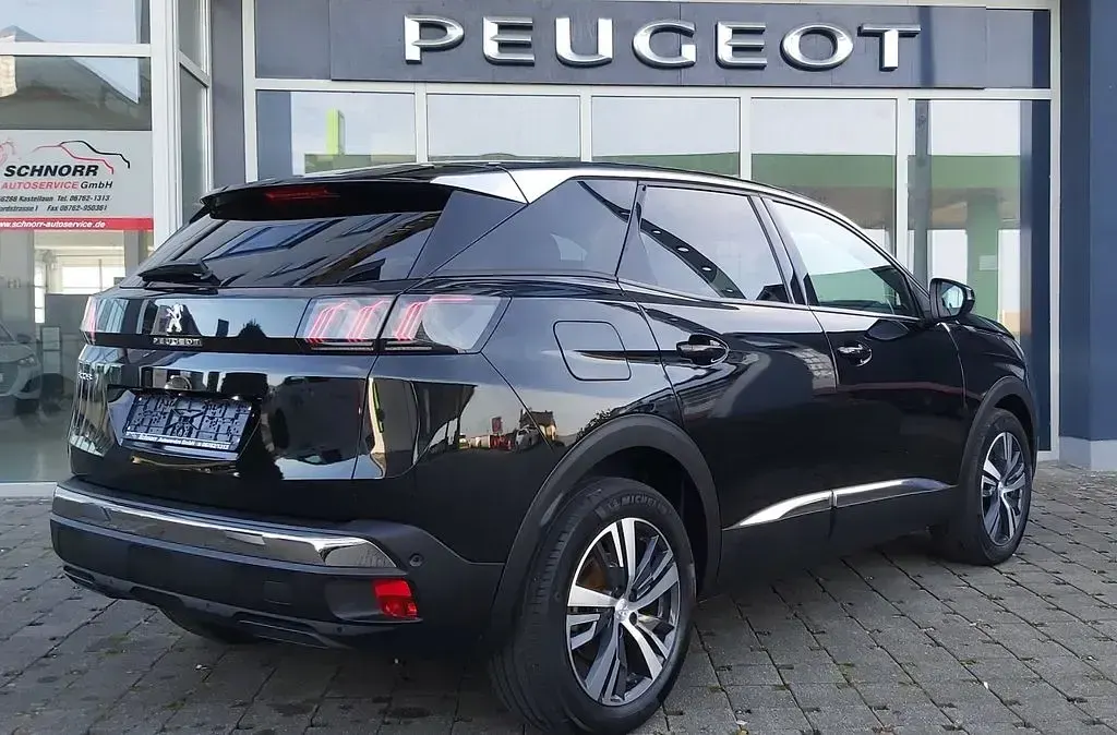 Gebraucht Peugeot 3008 Allure 131 PS (96 kW) 2023 Schwarz SUV
