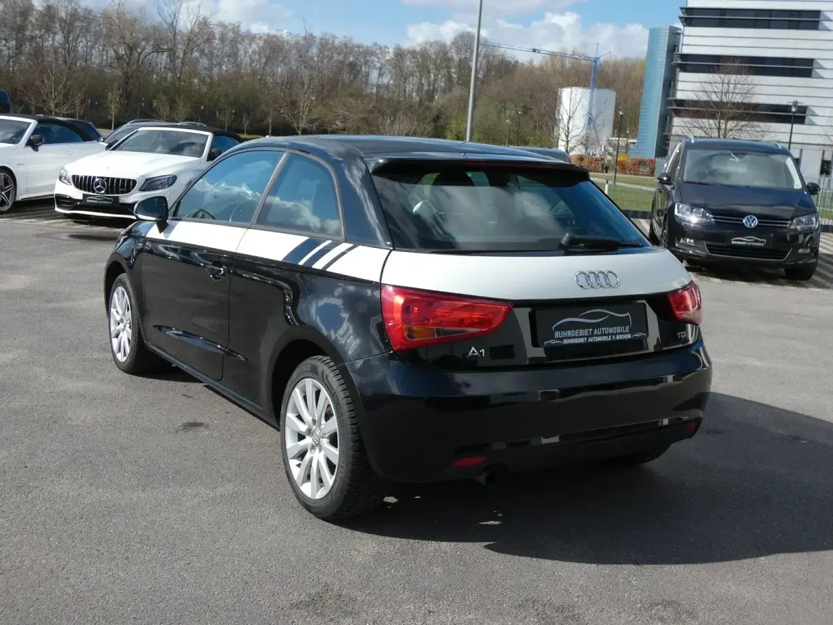 Gebraucht Audi A1 Attraction 90 PS (66 kW) 2014 Schwarz Kleinwagen