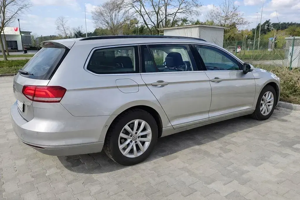 Gebraucht VW Passat Comfortline 179 PS (131 kW) 2016 Silber Kombi