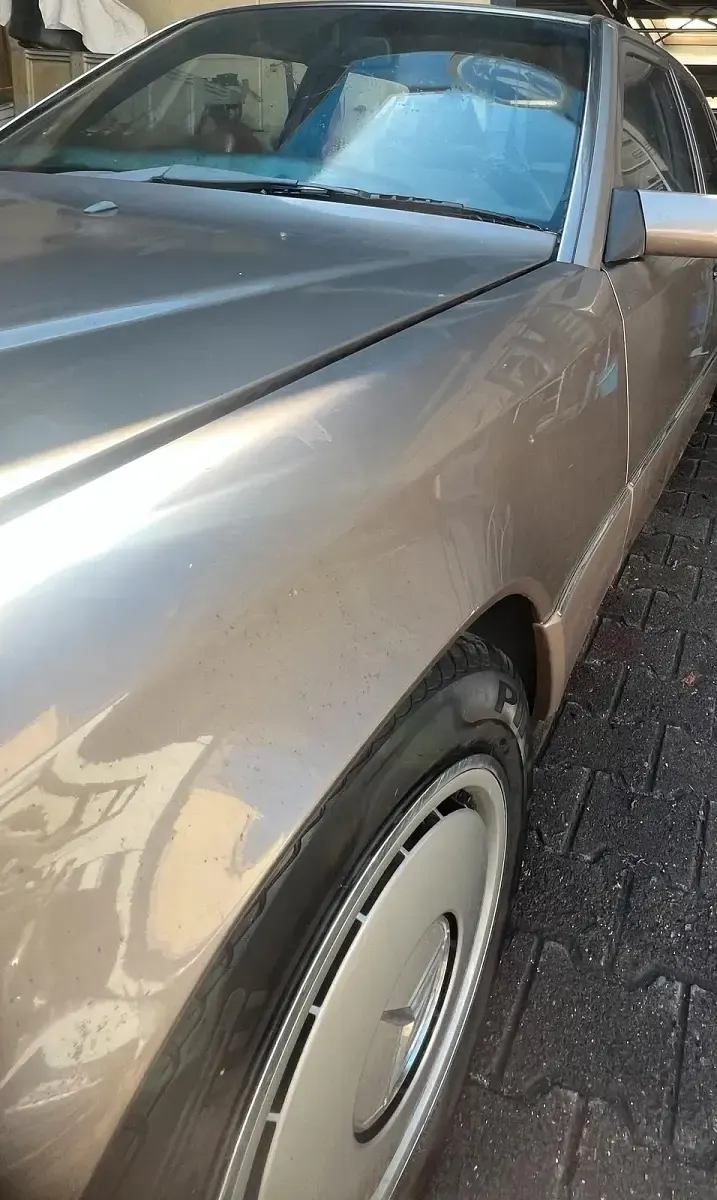 Gebraucht Mercedes 200 118 PS (86 kW) 1990 Braun Limousine
