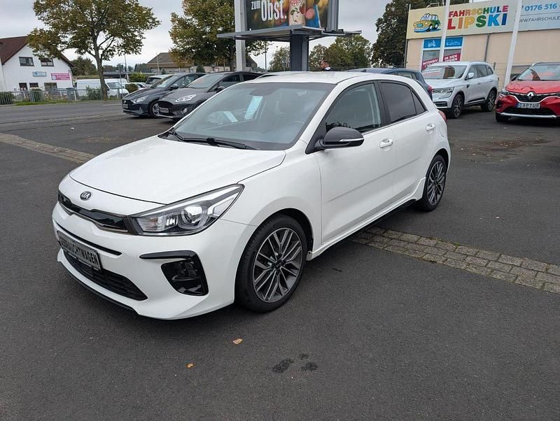 Weiß Gebraucht 2020 Kia Rio GT-Line Limousine | 15.490 € (Fairer Preis) - Bild 1/4