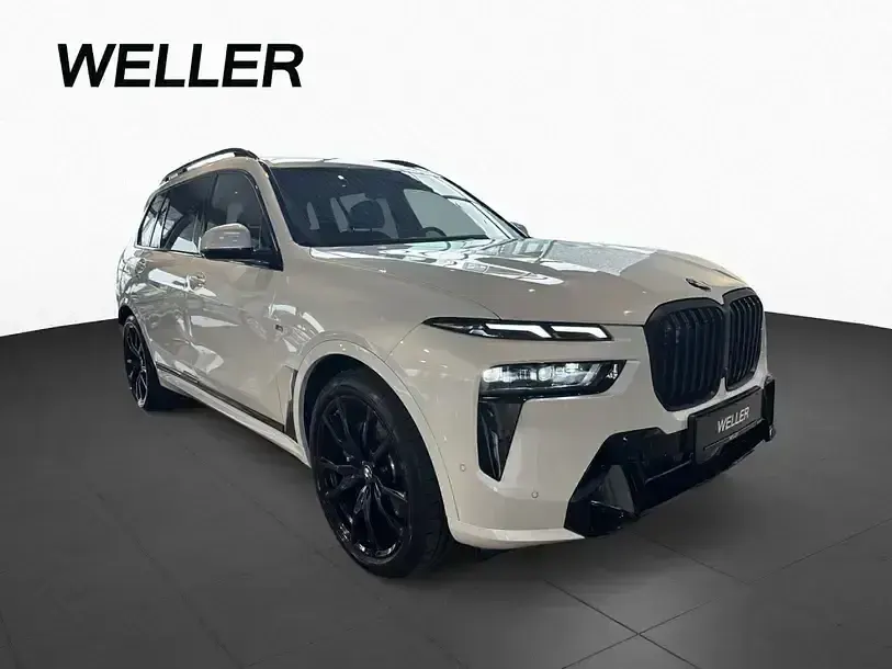 Gebraucht BMW X7 Sport Line 381 PS (280 kW) 2024 Weiß SUV