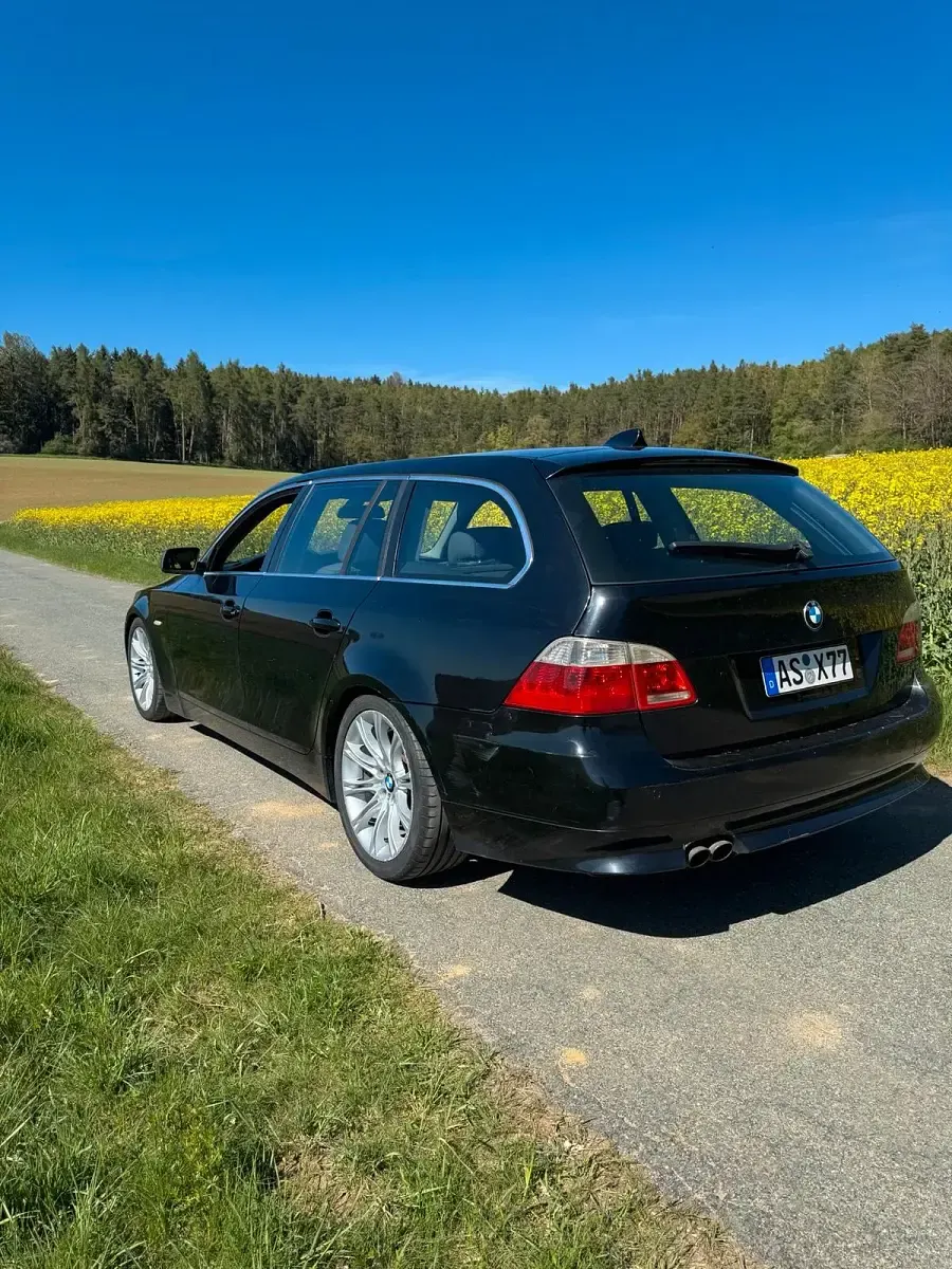 Gebraucht BMW 525 177 PS (130 kW) 2005 Schwarz Kombi