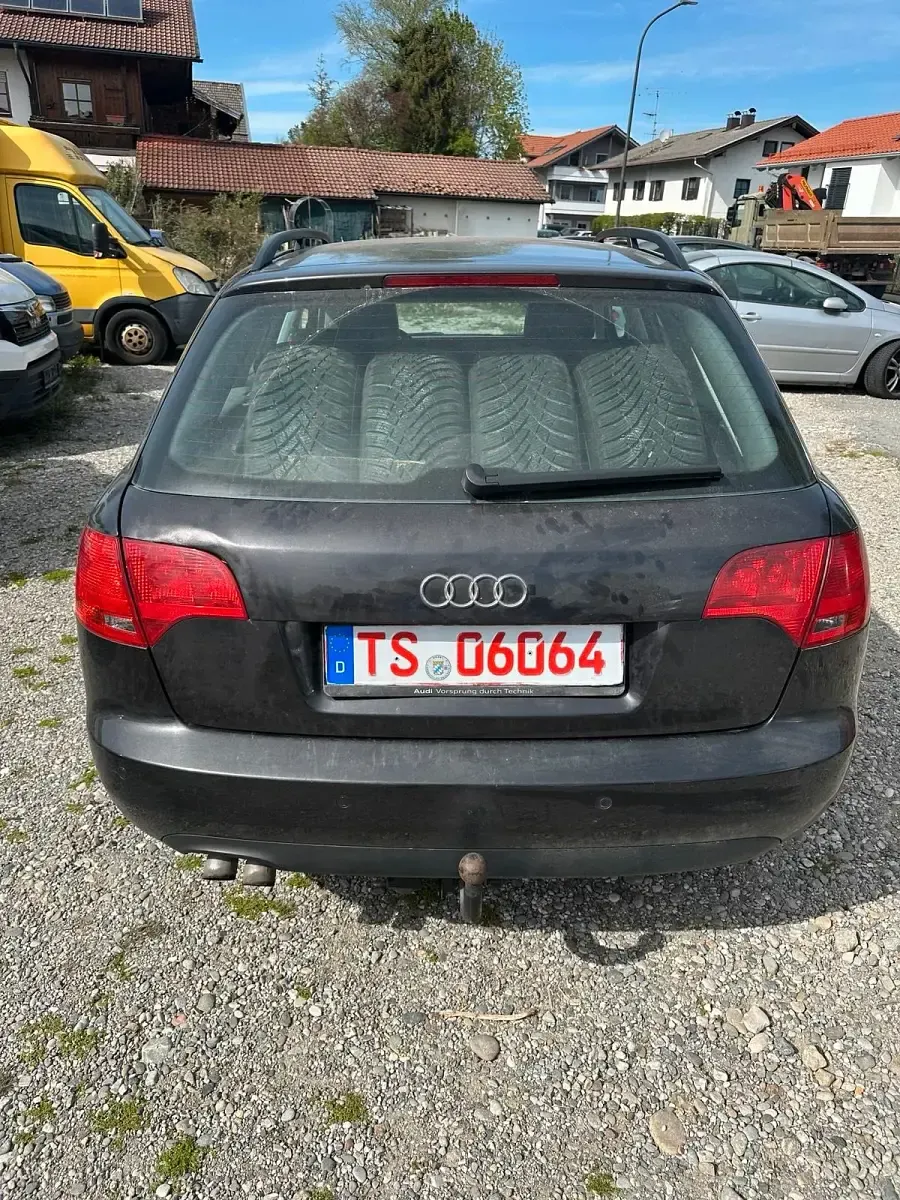 Gebraucht Audi A4 70 PS (51 kW) 2007 Blau Kleinwagen