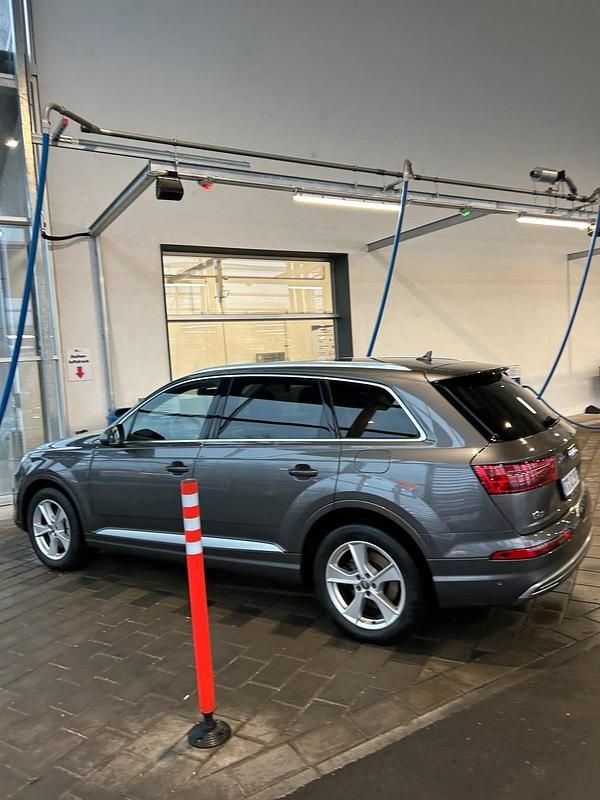 Gebraucht Audi Q7 373 PS (274 kW) 2018 Grau SUV