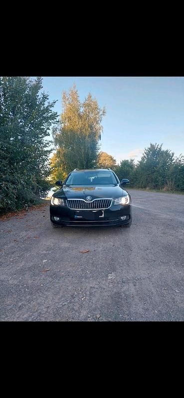Gebraucht Skoda Superb 170 PS (125 kW) 2014 Schwarz Kombi
