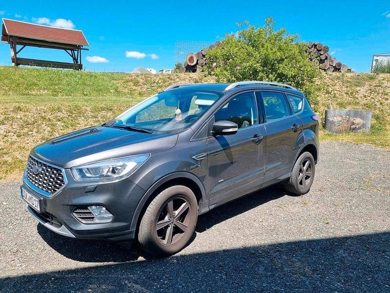 Gebraucht Ford Kuga 150 PS (110 kW) 2019 Grau SUV