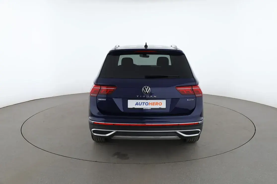 Gebraucht VW Tiguan Allspace Elegance 190 PS (139 kW) 2022 Blau SUV