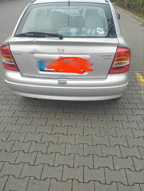 Gebraucht Opel Astra 101 PS (74 kW) 2001 Silber Kleinwagen